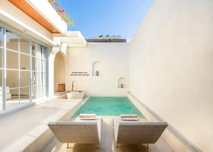 Villa New! Ibiza 1br & 2br Uluwatu