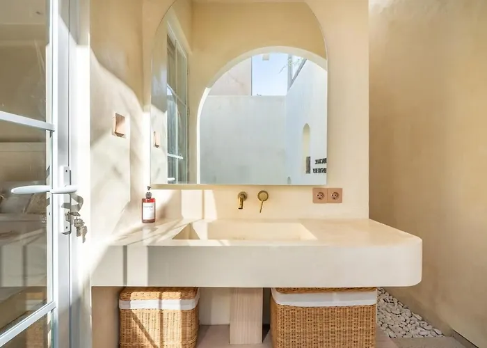 New! Ibiza 1br & 2br Uluwatu *