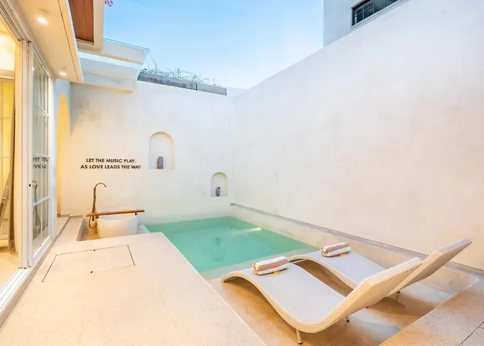 Villa New! Ibiza 1br & 2br Uluwatu