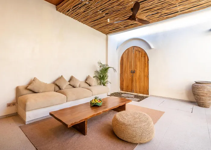 Villa New! Ibiza 1br & 2br Uluwatu *