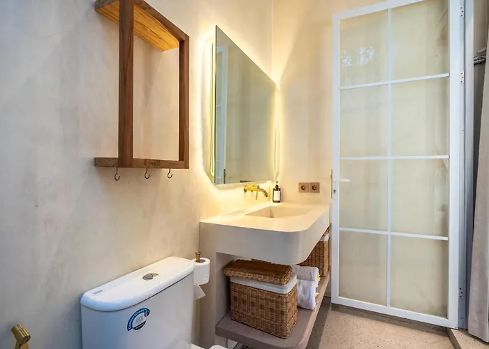 New! Ibiza 1br & 2br Uluwatu Villa